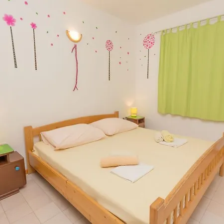 Appartamento Robinson Elizabeta Zarače